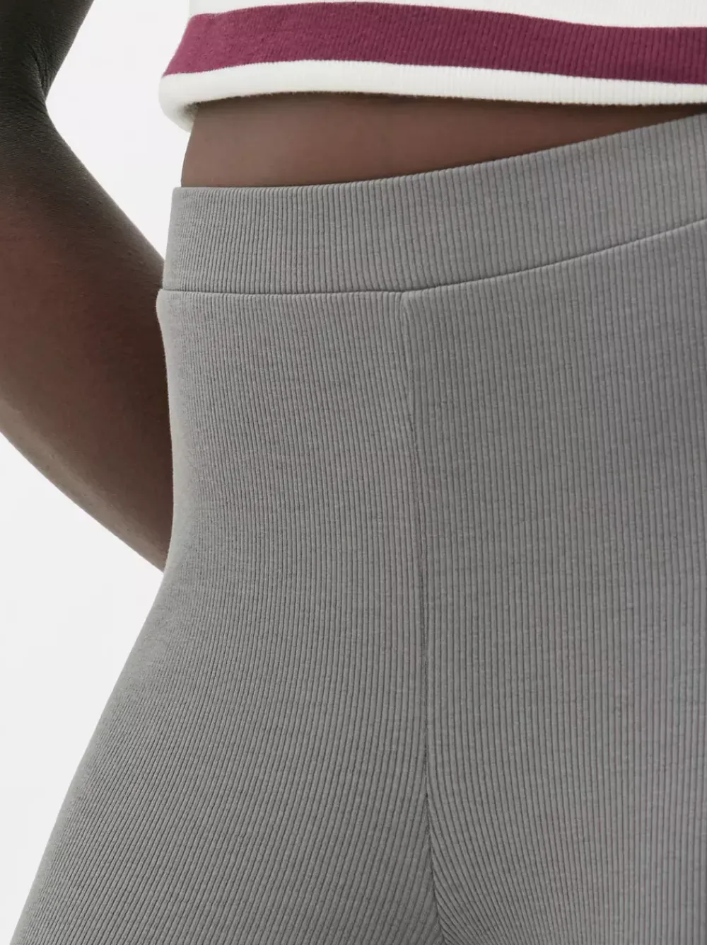 Primark Spodnie I Legginsy<Prążkowane Legginsy z poszerzanymi nogawkami