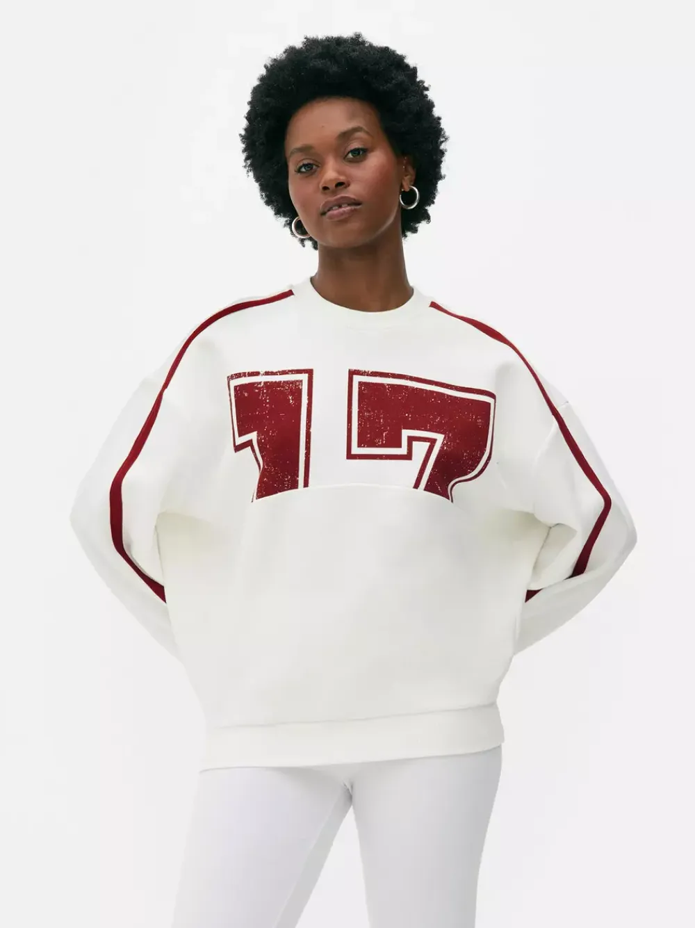 Primark Odzież Domowa I Na Siłownię|Bluzy<Bluza oversize w uniwersyteckim stylu z numerem