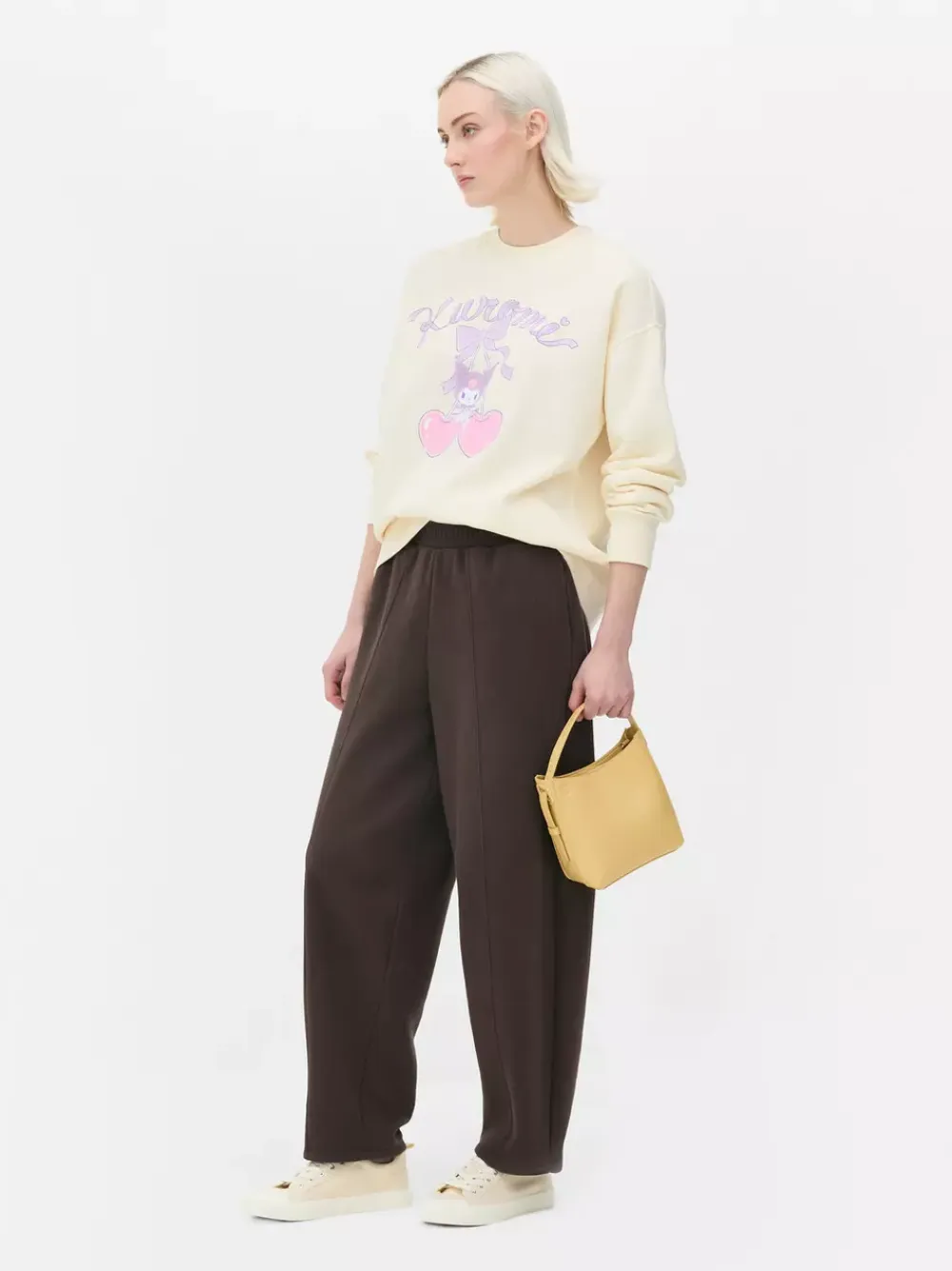 Primark Odzież Domowa I Na Siłownię|Bluzy<Bluza z motywem Kuromi z Hello Kitty i przyjaciół