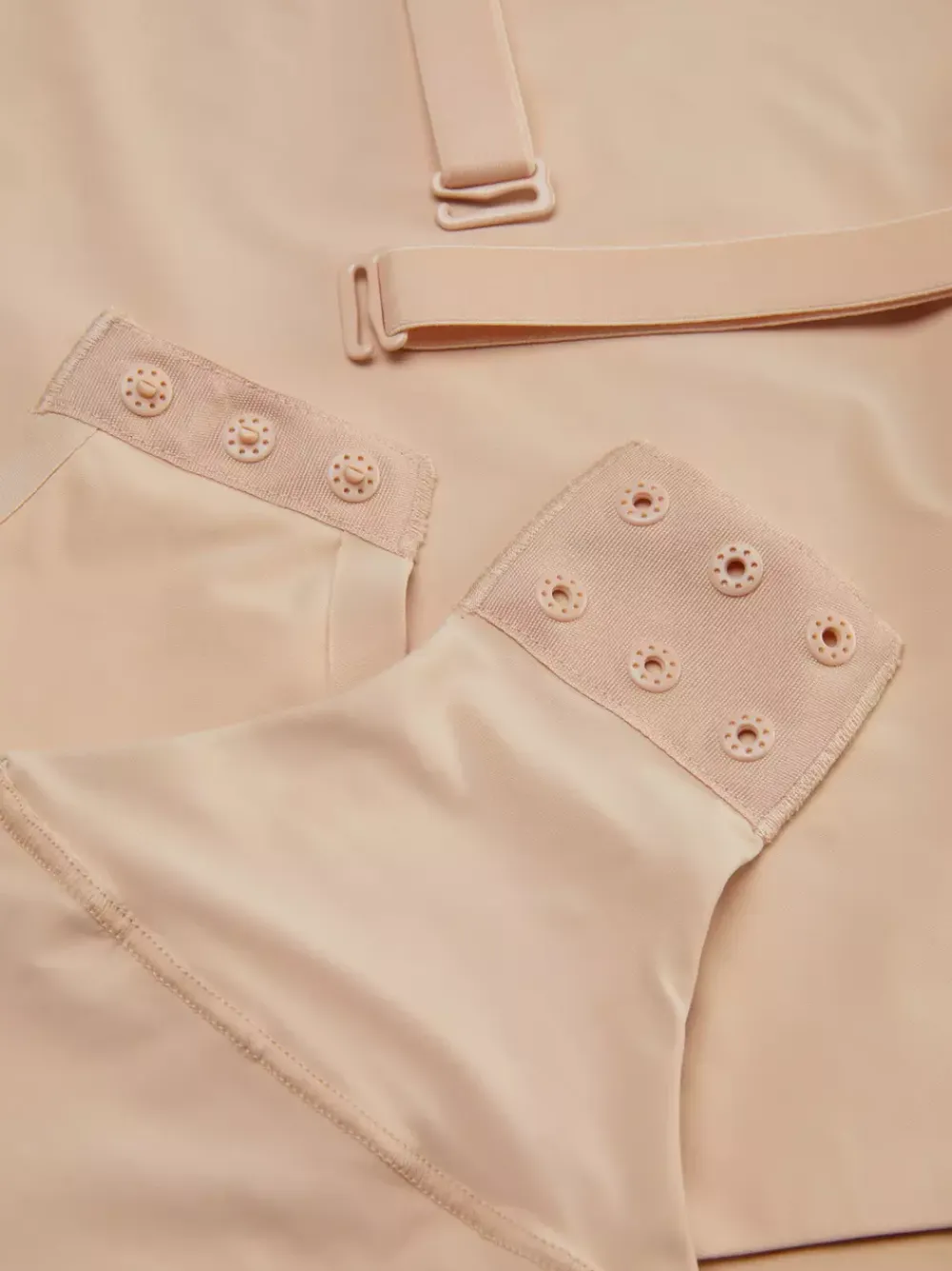 Primark Bielizna Modelująca<Body modelujące z lycry z miseczkami