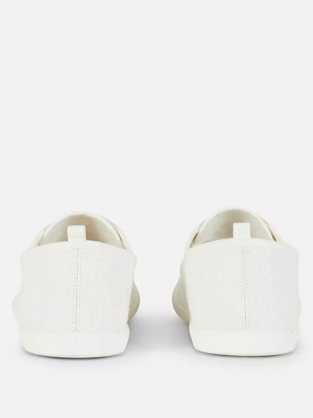 Primark Buty Sportowe|Odzież Domowa I Na Siłownię<Buty sportowe z haftem na płaskiej platformie