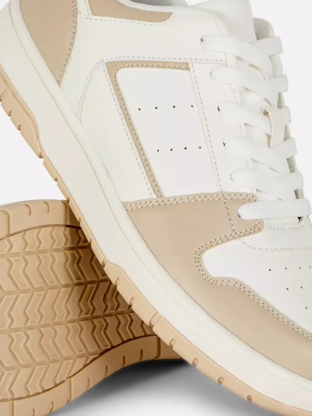Primark Buty Sportowe|Odzież Domowa I Na Siłownię<Buty sportowe z niską cholewką i panelami