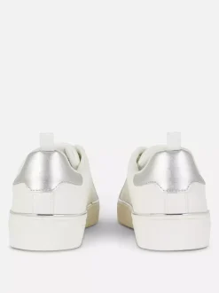 Primark Buty Sportowe|Odzież Domowa I Na Siłownię<Buty sportowe z niską cholewką, motyw Sticha Disneya