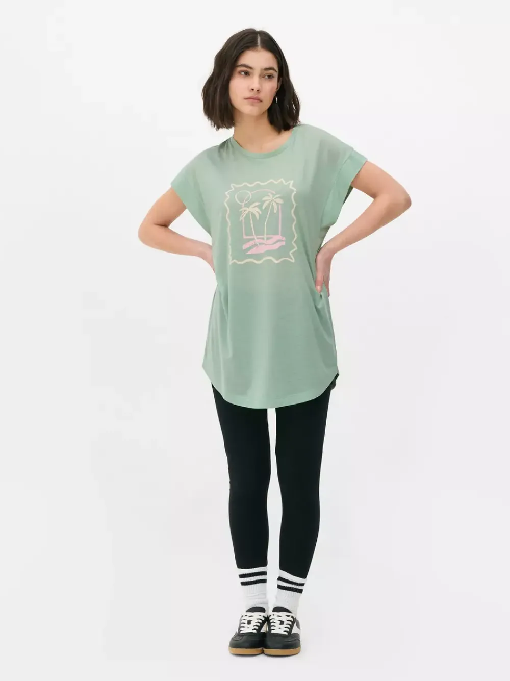 Primark Topy I T-Shirty<Długi T-shirt z nadrukiem