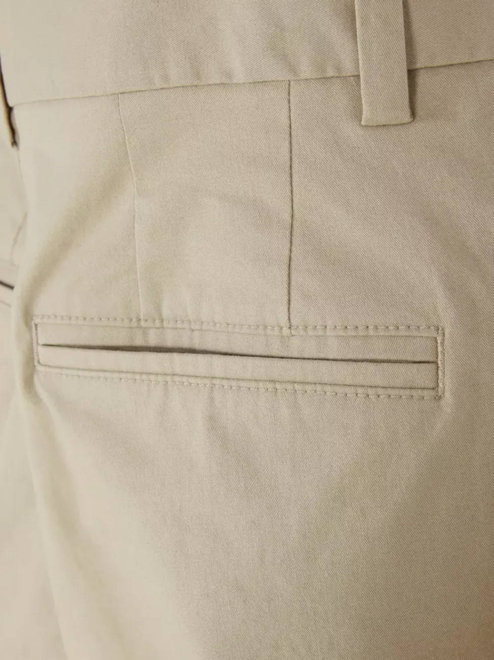 Primark Garnitury I Eleganckie Ubrania|Spodnie<Elastyczne chinosy z prostymi nogawkami