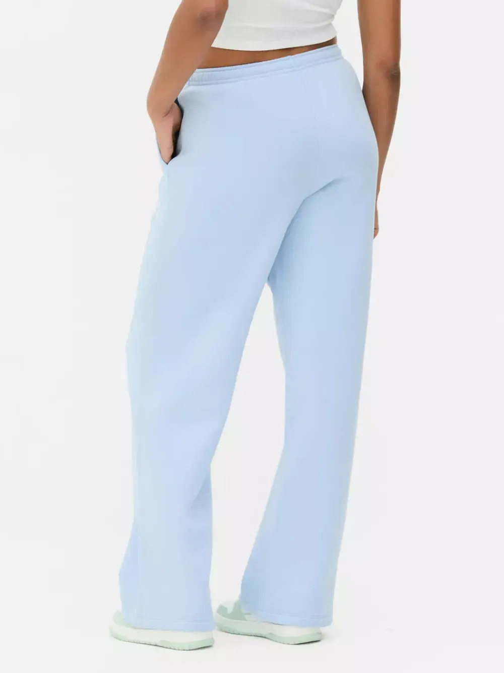 Primark Spodnie Dresowe|Odzież Domowa I Na Siłownię<Jasnoe spodnie dresowe z szeroką nogawką