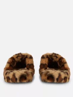 Primark Kapcie<Kapcie z futerkiem i dwoma paskami