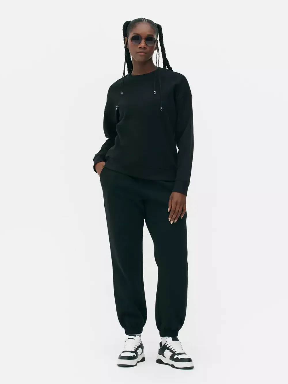 Primark Odzież Domowa I Na Siłownię|Bluzy<Klasyczna bluza z okrągłym dekoltem