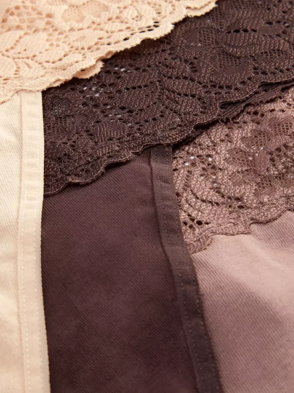 Damskie Primark Majtki Damskie<Koronkowe stringi typu bandeau, 3 pary