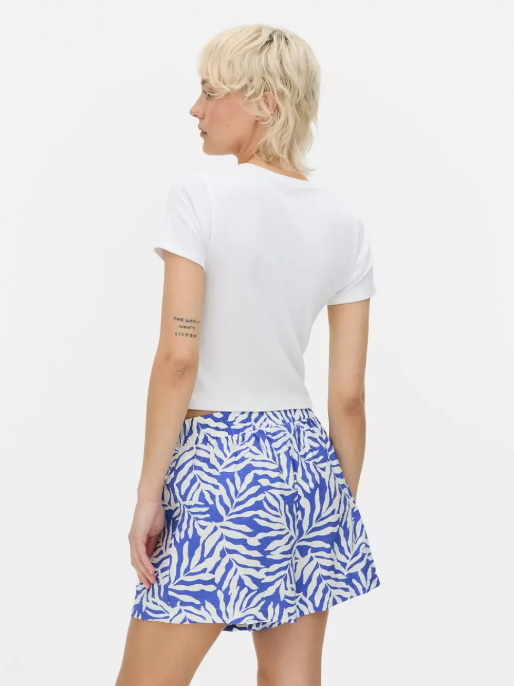 Primark Topy I T-Shirty<Krótki T-shirt z motywem Wielkiej Fali autorstwa Hokusaia
