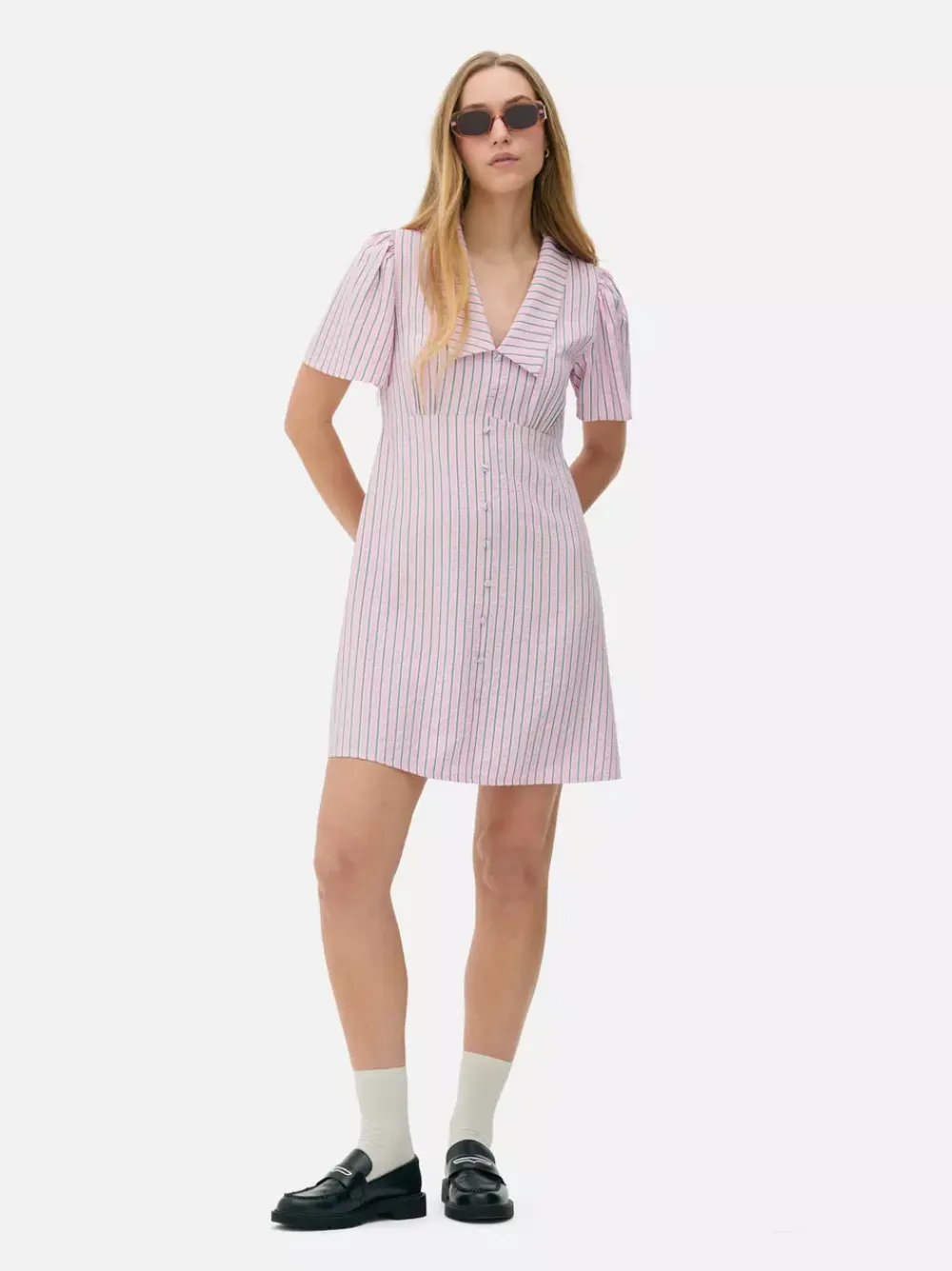 Primark Sukienki<Minisukienka popołudniowa w paski z guzikami