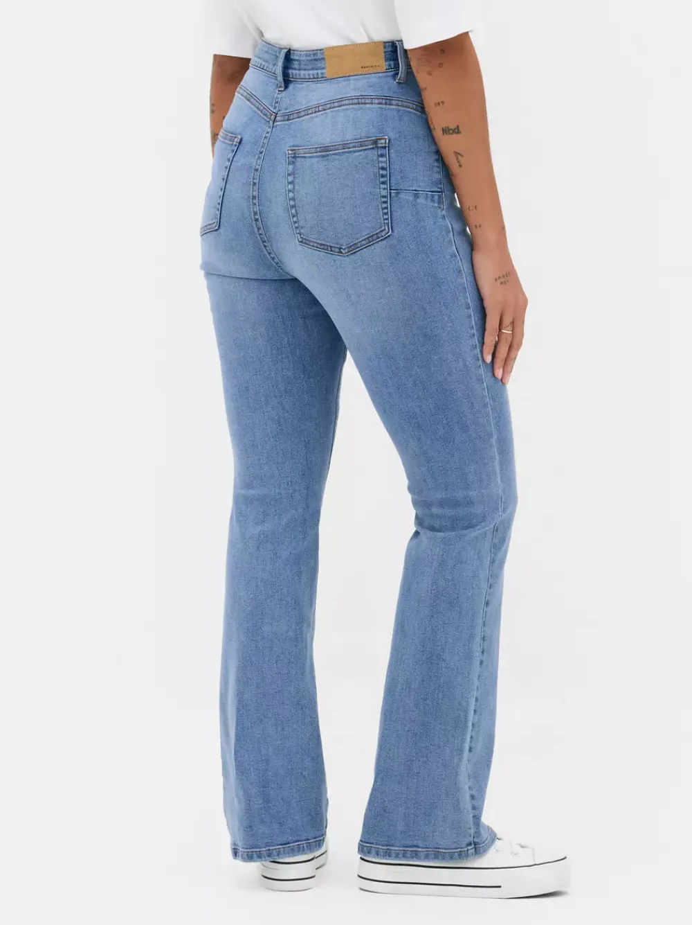 Primark Jeansy<Modelujące jeansy o kroju slim z rozszerzaną nogawką