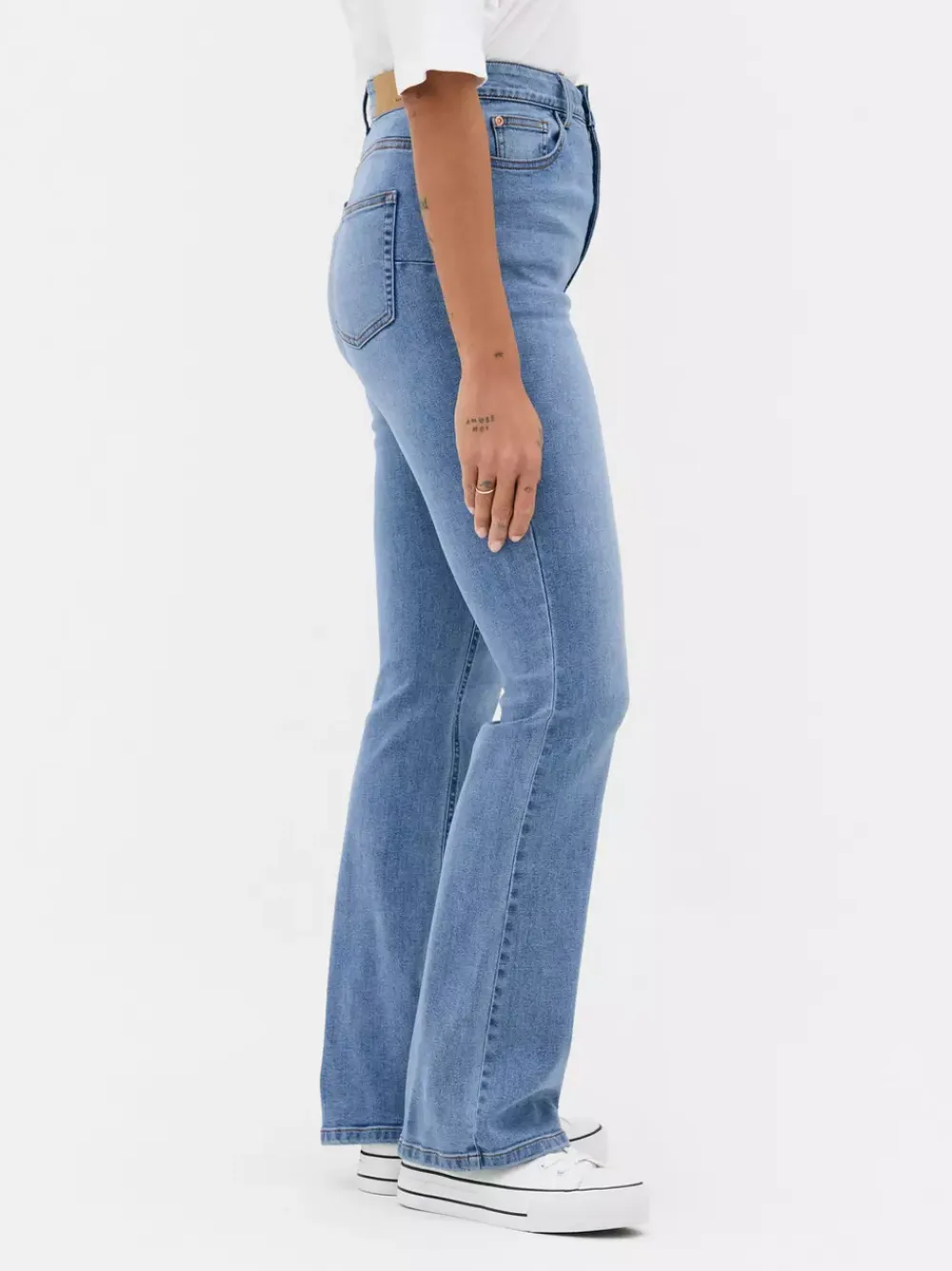 Primark Jeansy<Modelujące jeansy o kroju slim z rozszerzaną nogawką