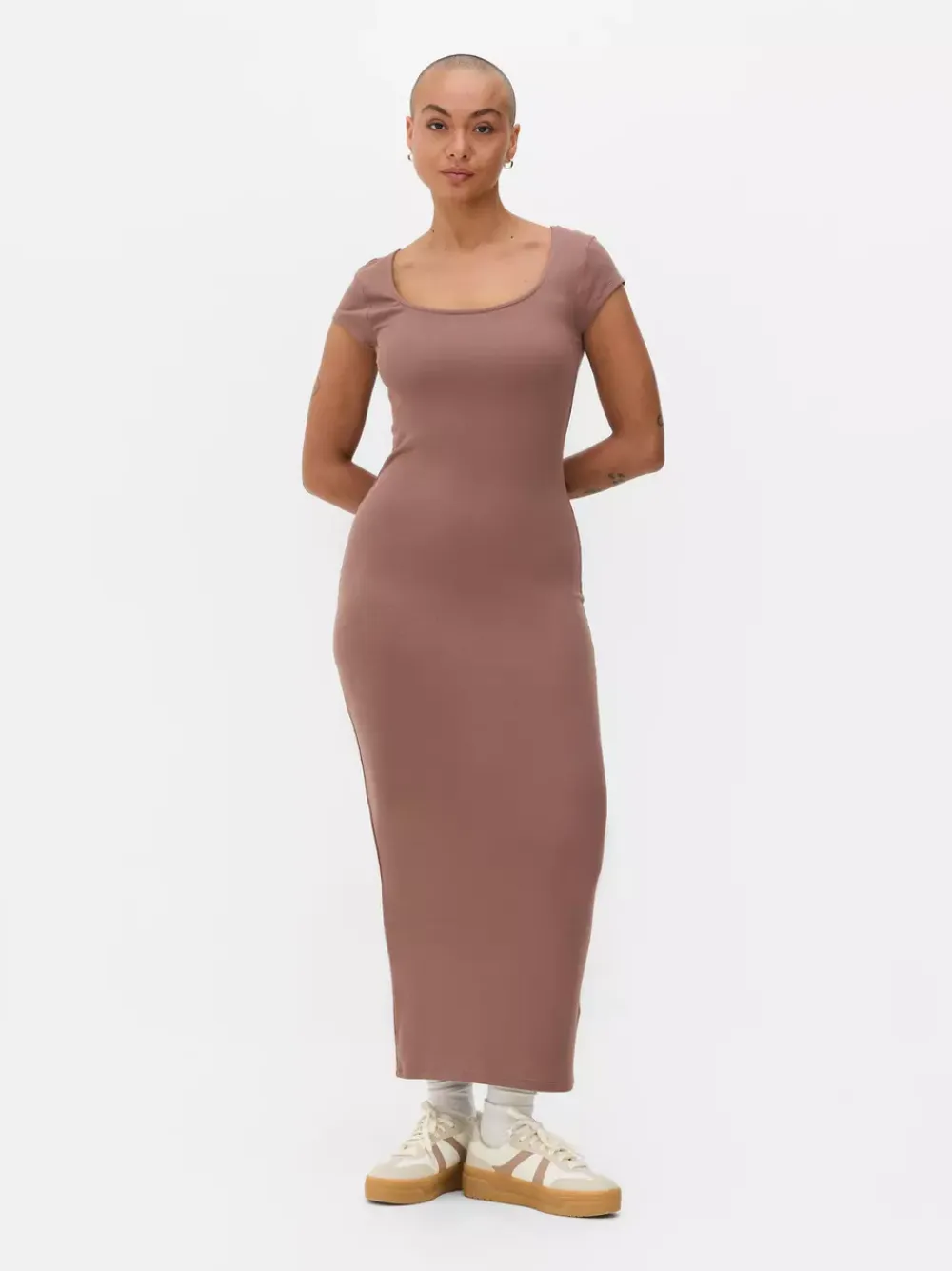 Primark Sukienki<Prążkowana sukienka maxi o dopasowanym kroju