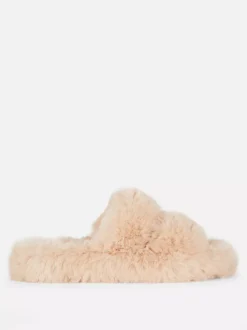 Primark Kapcie<Puszyste kapcie z dwoma paskami