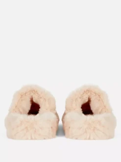 Primark Kapcie<Puszyste kapcie z dwoma paskami