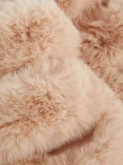 Primark Kapcie<Puszyste kapcie z dwoma paskami