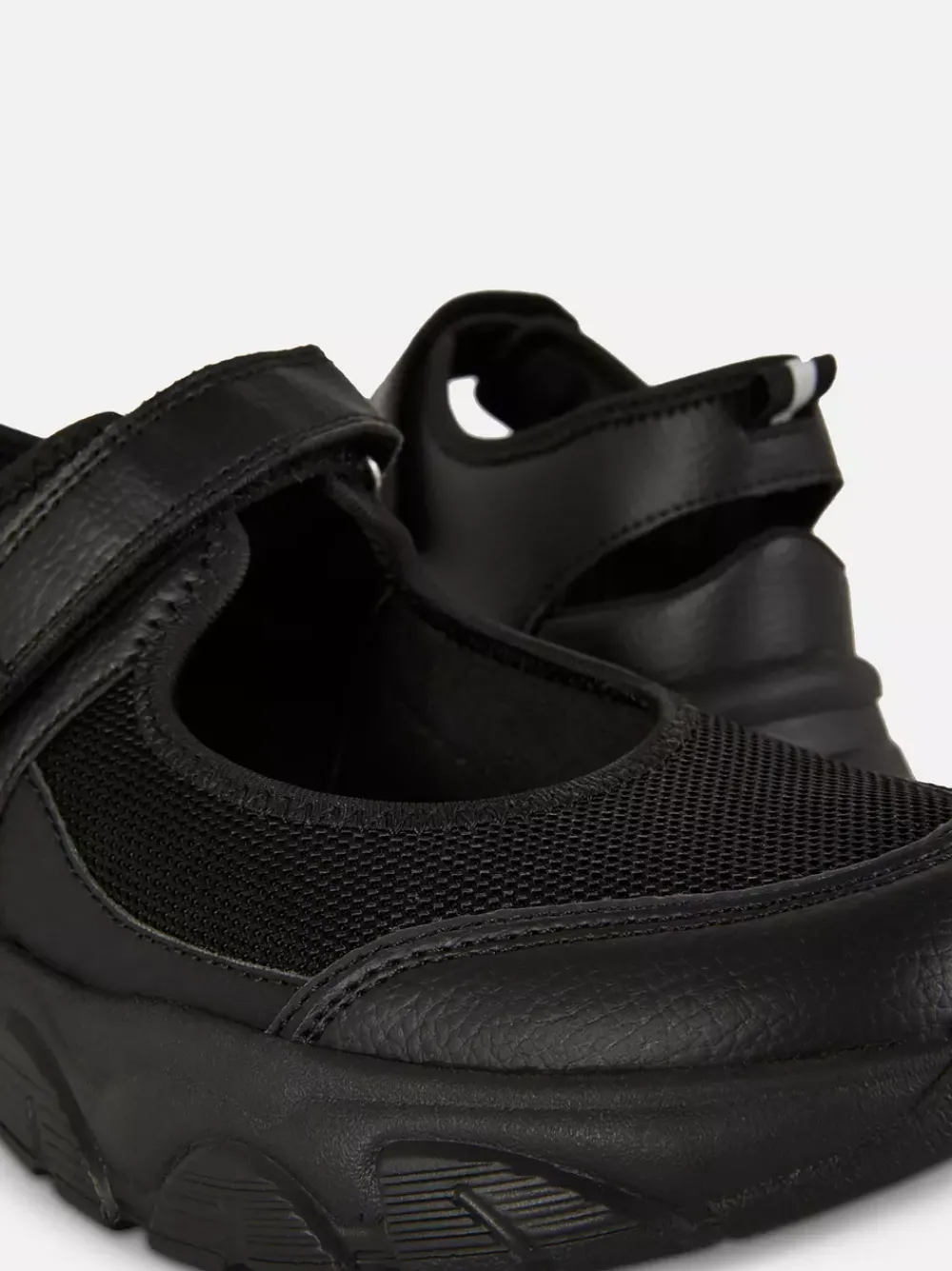 Primark Buty Sportowe|Odzież Domowa I Na Siłownię<Sandały typu Mary Jane na płaskiej platformie