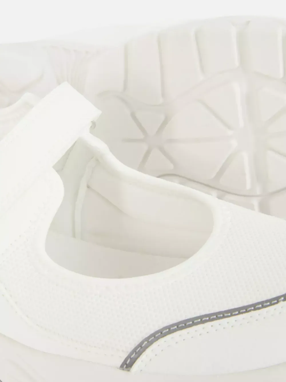 Primark Buty Sportowe|Odzież Domowa I Na Siłownię<Sandały typu Mary Jane na płaskiej platformie