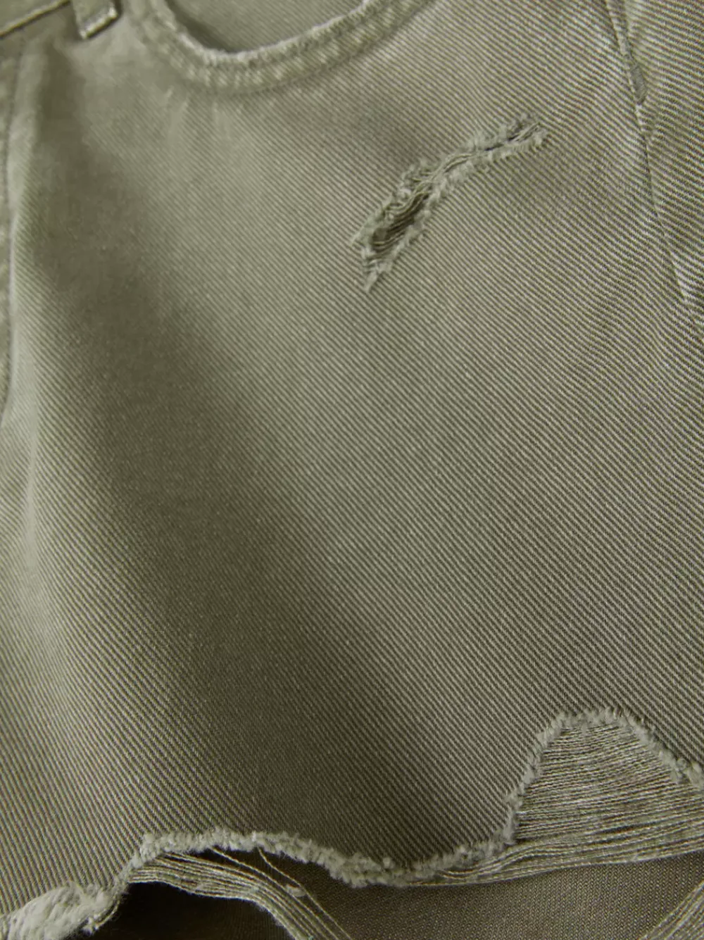 Primark Szorty<Spodenki jeansowe z przetarciami