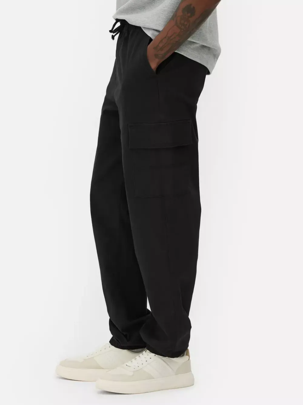 Primark Spodnie<Spodnie bojówki z mankietami