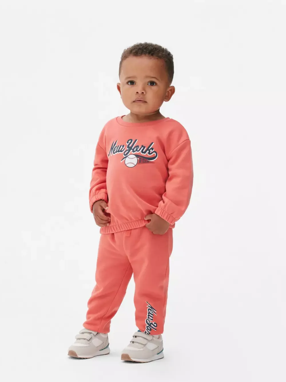 Primark Spodnie I Legginsy<Spodnie dresowe ze sznurkiem w pasie i ściąganymi nogawkami