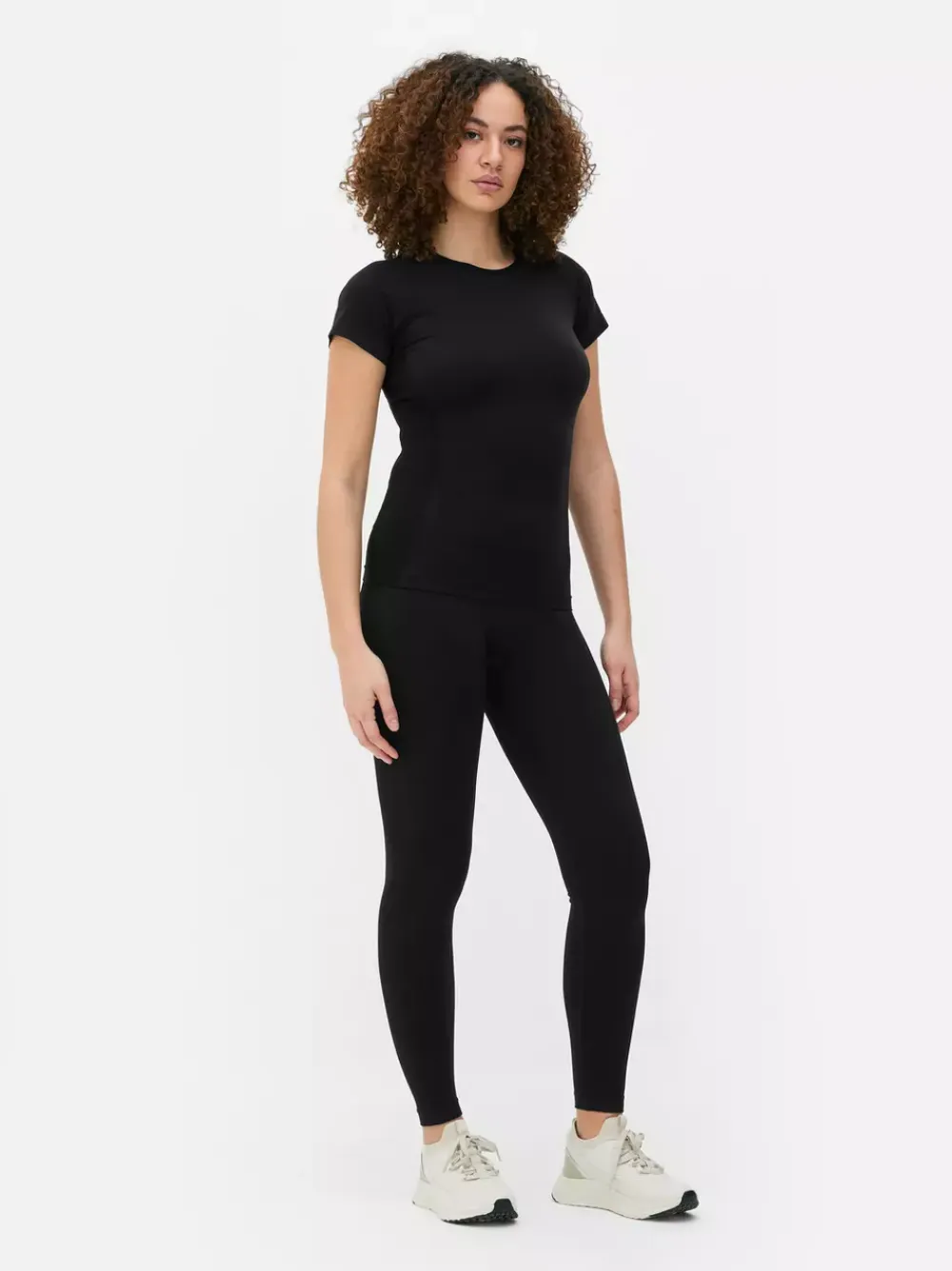 Primark Odzież Domowa I Na Siłownię|Topy I T-Shirty<Sportowy top z krótkim rękawem bez szwów
