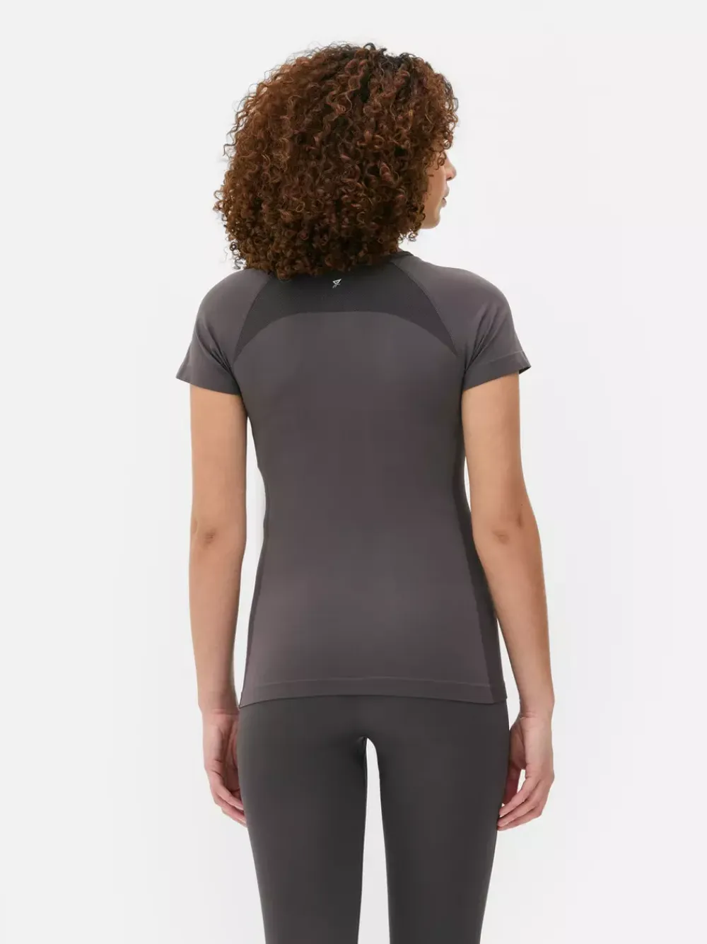 Primark Odzież Domowa I Na Siłownię|Topy I T-Shirty<Sportowy top z krótkim rękawem bez szwów