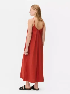 Primark Sukienki<Sukienka midi z głębokim dekoltem The Edit