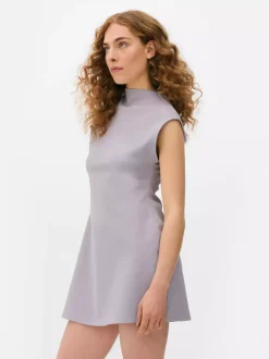 Primark Sukienki<Sukienka o długości mini z rękawkami