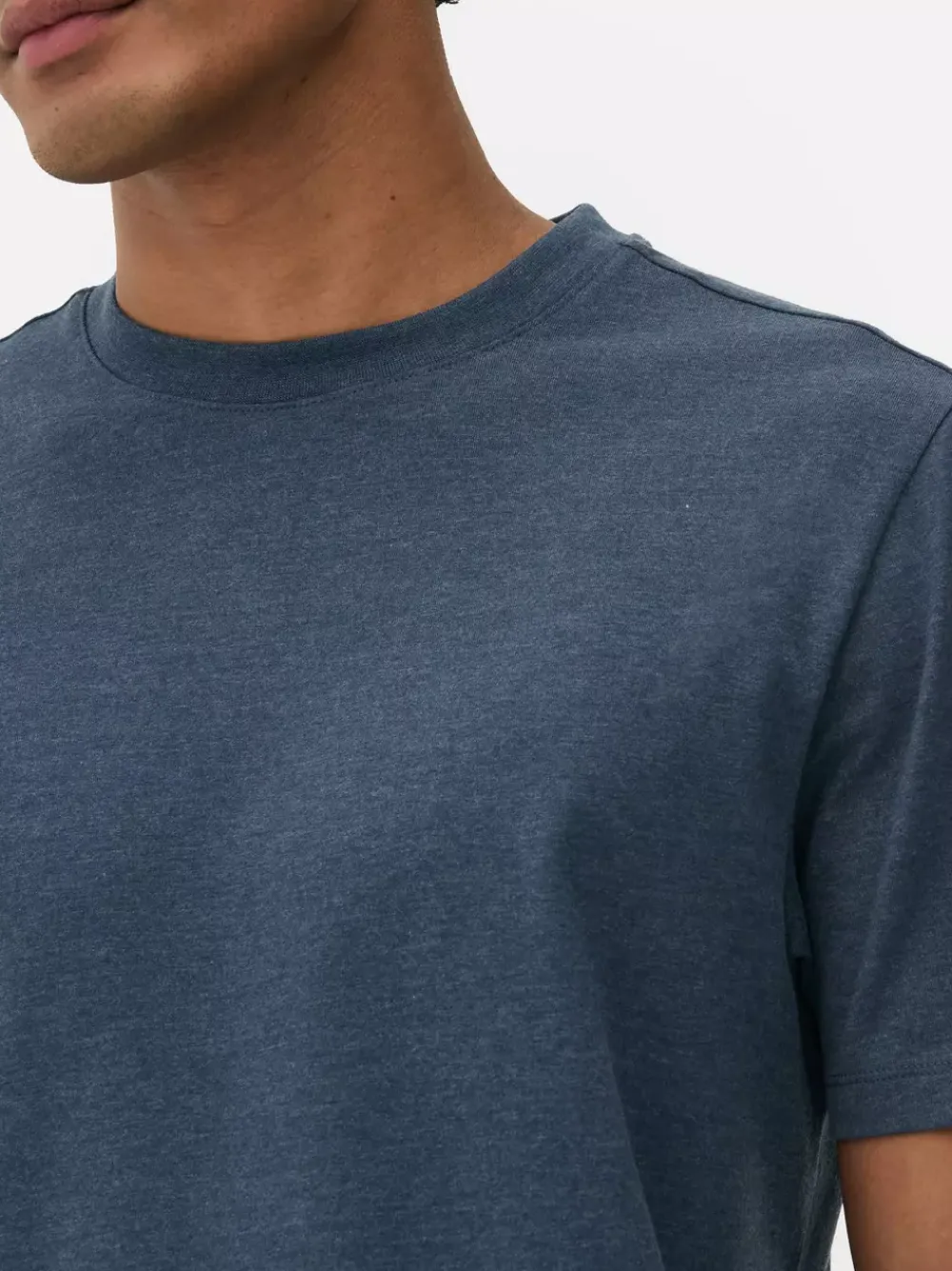 Primark Topy I T-Shirty<T-shirt o kroju slim