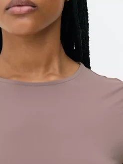 Primark Topy I T-Shirty<T-shirt z efektem drugiej skóry