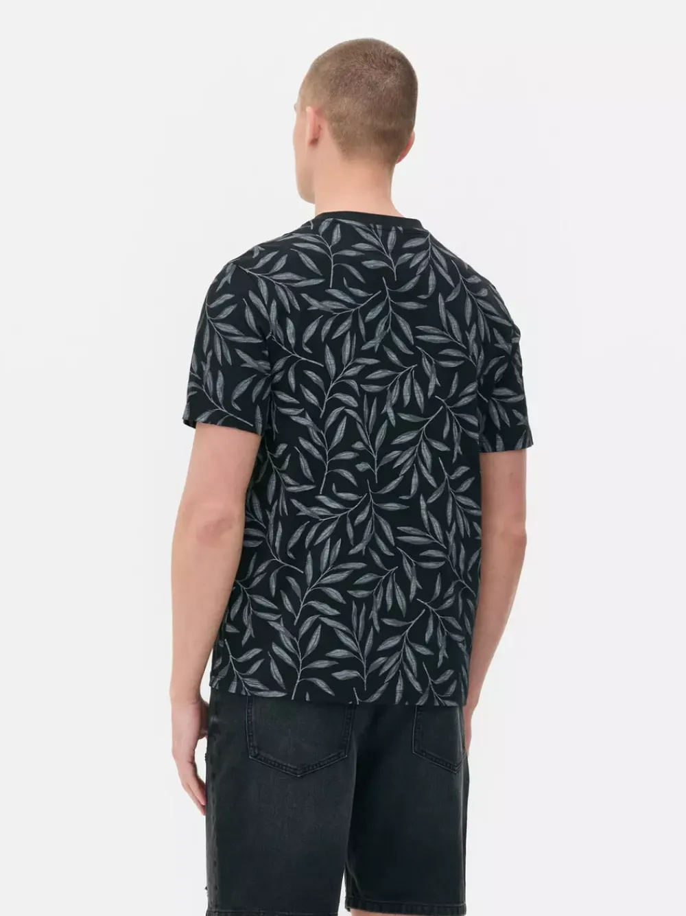 Primark Topy I T-Shirty<T-shirt ze wzorem liście