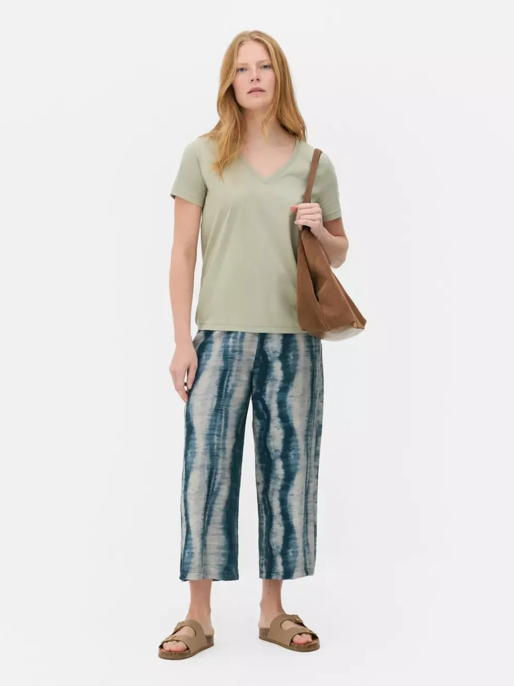 Primark Topy I T-Shirty<T-shirt z krótkim rękawem i dekoltem w serek
