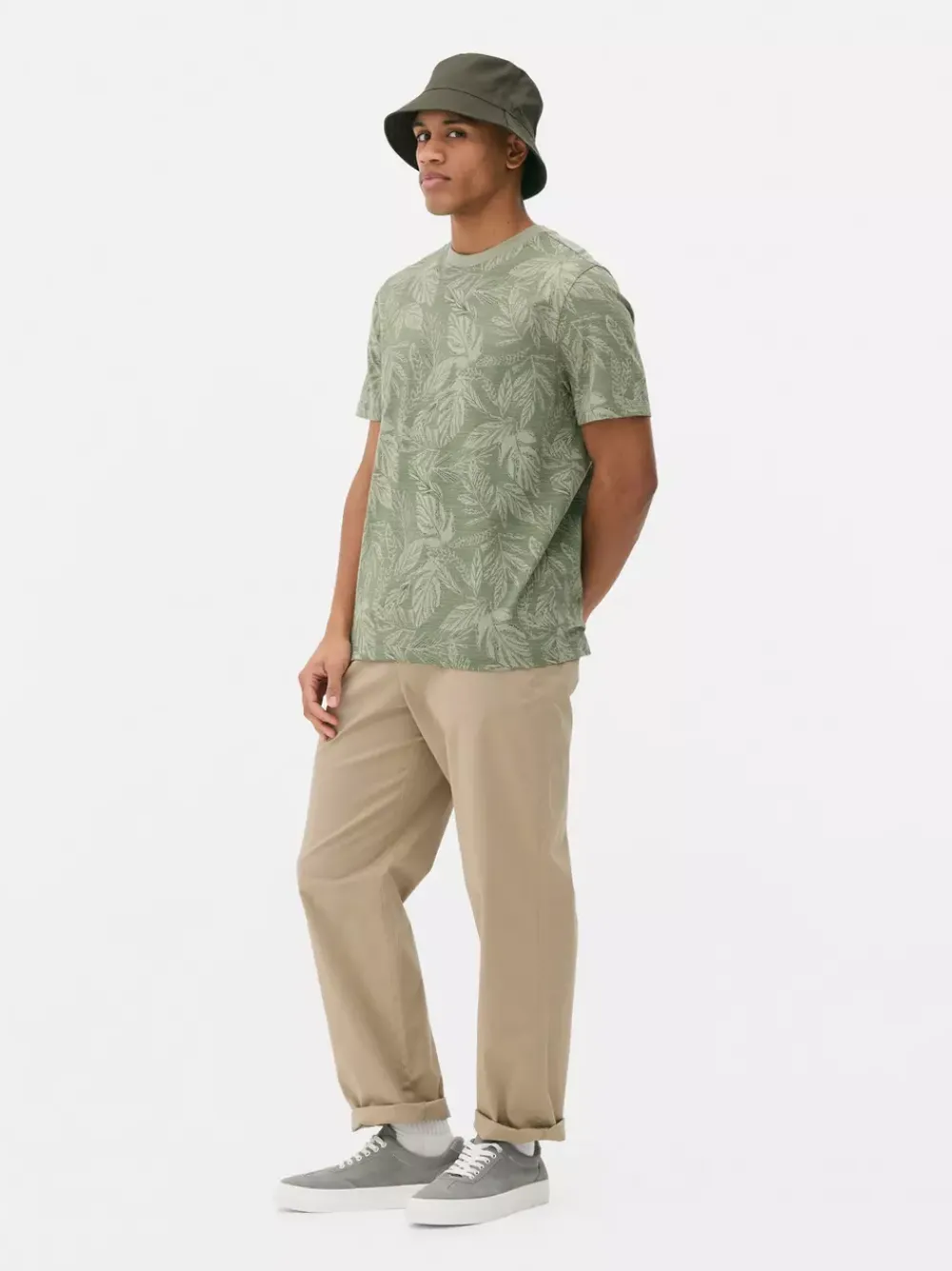 Primark Topy I T-Shirty<T-shirt z nadrukiem w liście