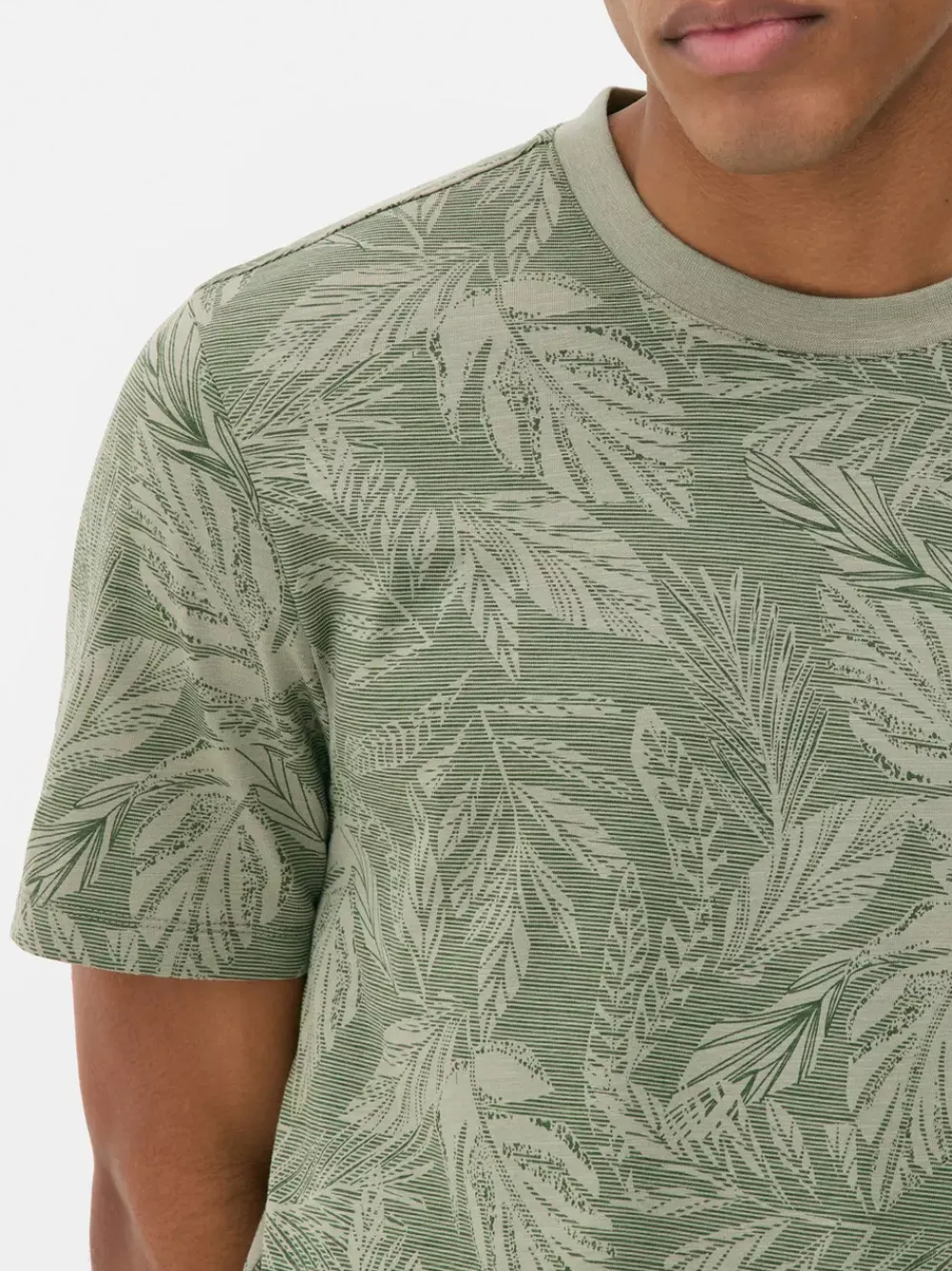 Primark Topy I T-Shirty<T-shirt z nadrukiem w liście