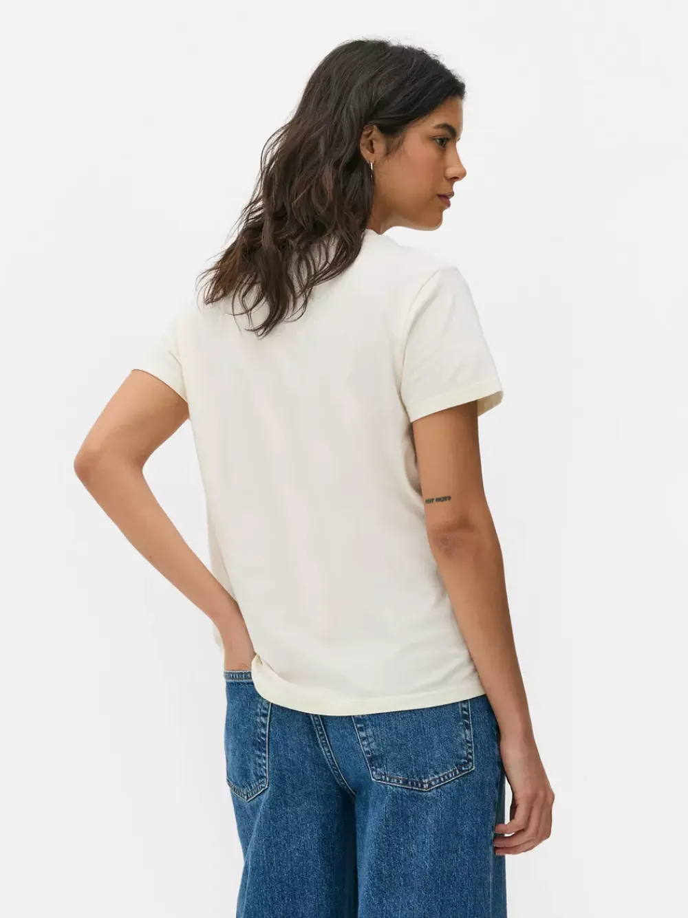 Primark Topy I T-Shirty<T-shirt z okrągłym dekoltem Katsushika