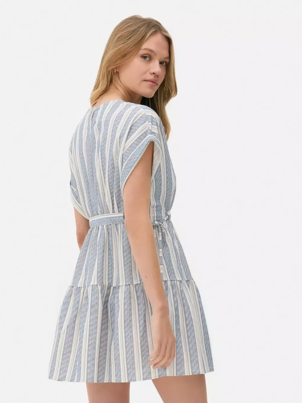 Primark Sukienki<Warstwowa sukienka mini z falbaną