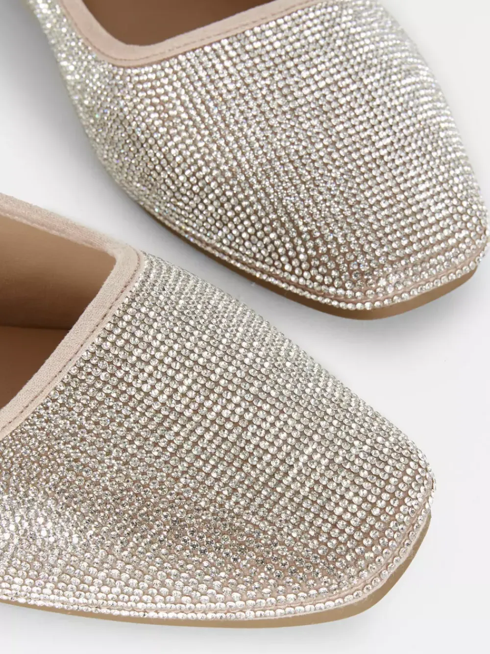 Primark Płaskie Buty<Zdobione szerokie baleriny z kwadratowym noskiem